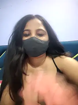 Snapshot of Lusty-radhika chatting on 04/11/26, 01:37 Lusty-radhika online show from 04/11/26, 01:37