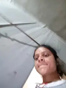 Sonam dhakad online show from 12/20/25, 11:34