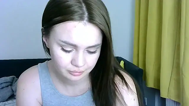 Snapshot of Bonny_Candy chatting on 12/21/25, 02:57 Bonny Candy online show from 12/21/25, 02:57