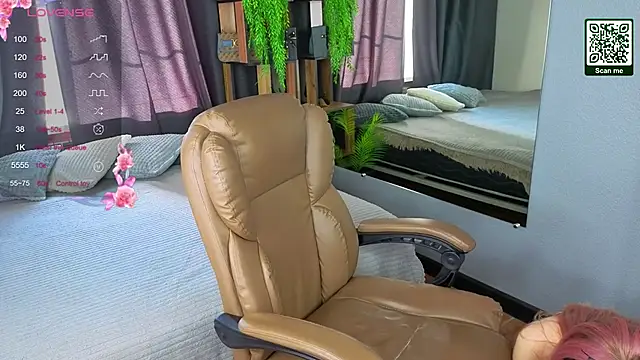 Snapshot of exxxcore_ chatting on 10/15/25, 05:29 exxxcore online show from 10/15/25, 05:29