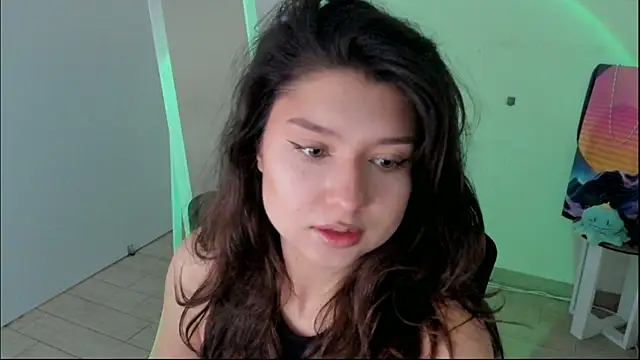 Sandra Curly online show from 12/03/25, 10:41