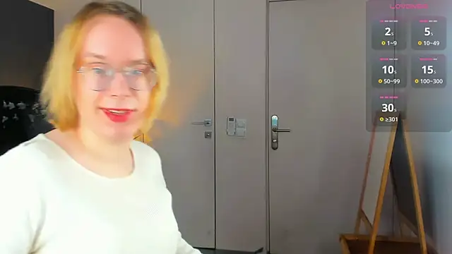 Snapshot of Amanda_Butlerr chatting on 10/19/25, 12:06 Amanda Butlerr online show from 10/19/25, 12:06