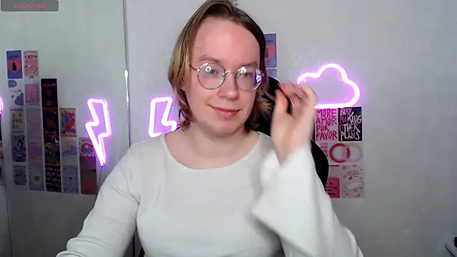 Amanda Butlerr online show from 04/11/26, 11:25