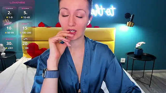 Snapshot of Joan_Nelson chatting on 03/09/26, 01:31 Joan Nelson online show from 03/09/26, 01:31