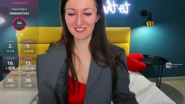 Snapshot of Joan_Nelson chatting on 04/12/26, 01:32 Joan Nelson online show from 04/12/26, 01:32