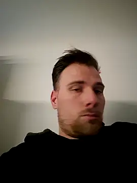 Snapshot of mrlyuis chatting on 03/03/26, 03:18 mrlyuis online show from 03/03/26, 03:18