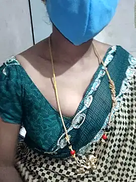 Snapshot of p0a8 chatting on 09/26/25, 05:28 p0a8 online show from 09/26/25, 05:28