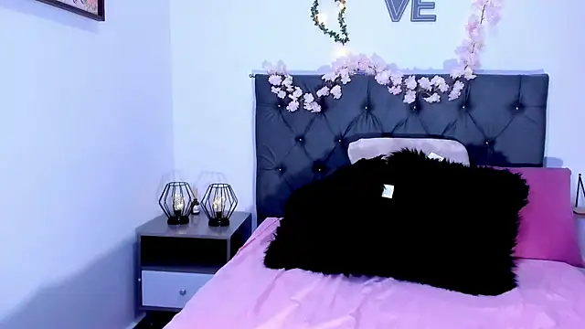 SagiraBelle online show from 01/09/26, 04:54