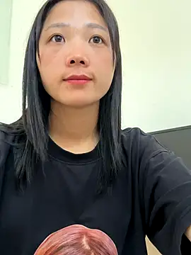 thaoyeuuu online show from 10/13/25, 05:40