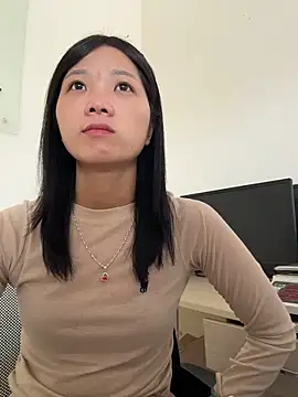 thaoyeuuu online show from 10/22/25, 05:08