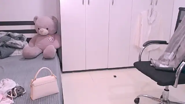 bunny b4nny online show from 09/24/25, 02:42