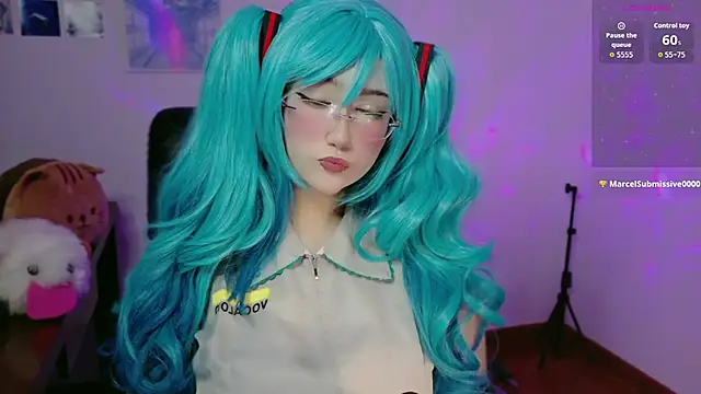 Snapshot of Livelle69 chatting on 11/16/25, 03:12 Livelle69 online show from 11/16/25, 03:12