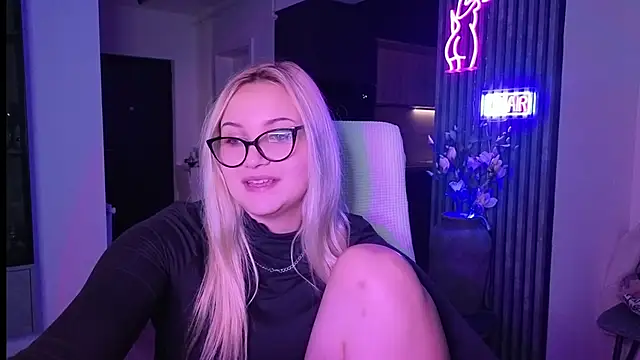 Snapshot of adrelaxina chatting on 11/03/25, 06:31 adrelaxina online show from 11/03/25, 06:31