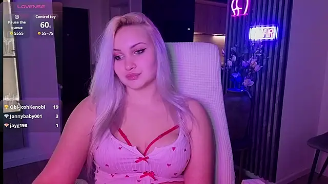 Snapshot of adrelaxina chatting on 12/04/25, 03:54 adrelaxina online show from 12/04/25, 03:54