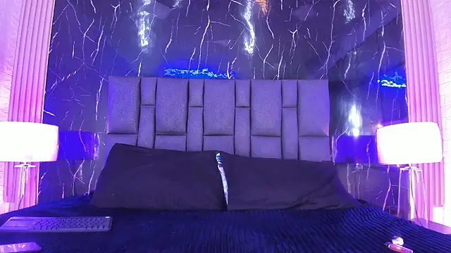 BustyGlow online show from 03/05/26, 10:00