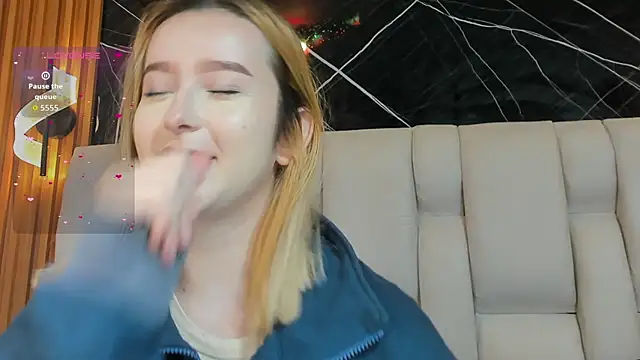 kristal joi dl online show from 11/07/25, 12:27