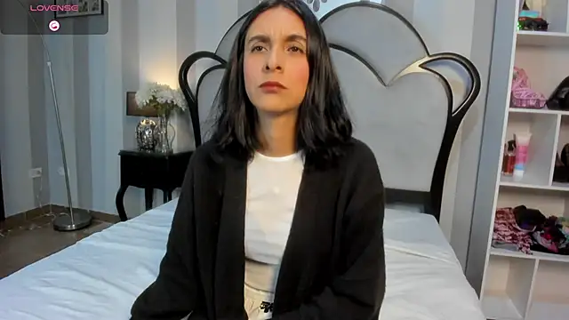 Snapshot of MiaAmore_ chatting on 01/13/26, 07:52 MiaAmore online show from 01/13/26, 07:52