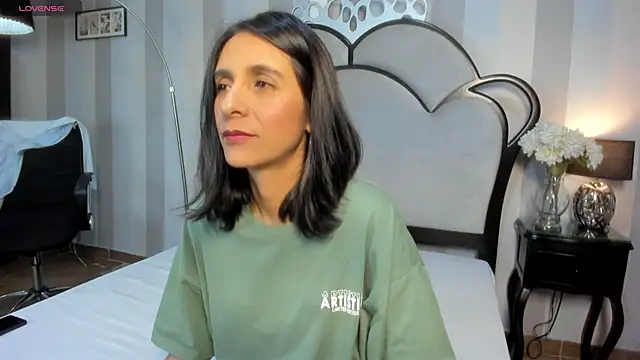 Snapshot of MiaAmore_ chatting on 01/16/26, 07:40 MiaAmore online show from 01/16/26, 07:40