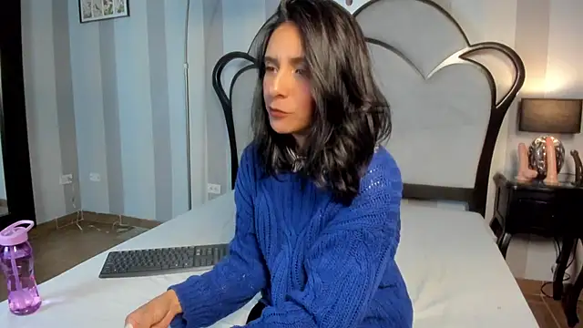 Snapshot of MiaAmore_ chatting on 02/20/26, 06:52 MiaAmore online show from 02/20/26, 06:52