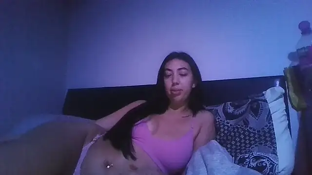 Snapshot of Miss_lunaxx chatting on 11/13/25, 01:15 Miss lunaxx online show from 11/13/25, 01:15