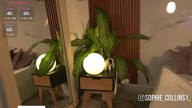 SophieCollins 1 online show from 04/10/26, 11:48