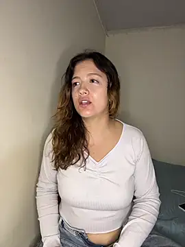 Snapshot of destiny69col chatting on 11/19/25, 01:05 destiny69col online show from 11/19/25, 01:05