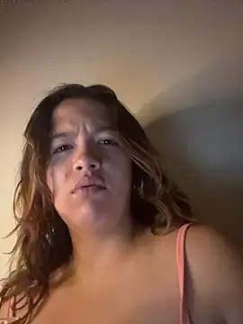 Snapshot of destiny69col chatting on 11/26/25, 01:06 destiny69col online show from 11/26/25, 01:06