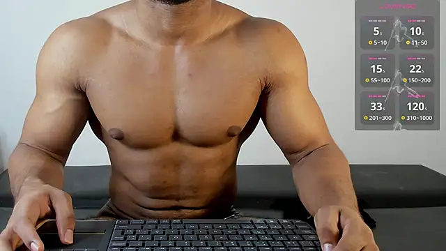 Snapshot of zarek_lux chatting on 11/19/25, 01:44 zarek lux online show from 11/19/25, 01:44