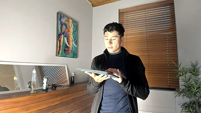 AustinJones  online show from 11/12/25, 07:13