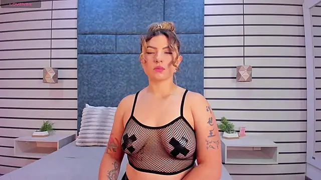 Snapshot of NatyLeone chatting on 11/05/25, 09:15 NatyLeone online show from 11/05/25, 09:15