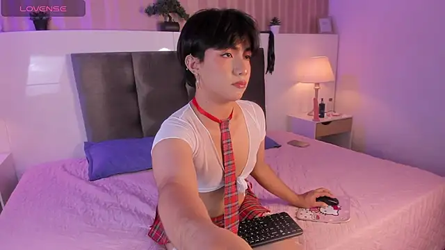 Creamy Angelo online show from 09/10/25, 04:45