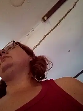 XEmoxkittyx online show from 02/08/26, 06:55