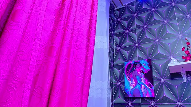 Snapshot of Shantall_ks chatting on 10/19/25, 05:08 Shantall ks online show from 10/19/25, 05:08