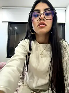 Snapshot of Victoria_alson chatting on 12/19/25, 01:45 Victoria alson online show from 12/19/25, 01:45