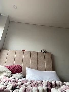 Snapshot of Victoria_alson chatting on 12/19/25, 01:51 Victoria alson online show from 12/19/25, 01:51