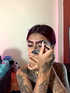 Snapshot of Dirty_isabella18 chatting on 09/15/25, 05:46 Dirty isabella18 online show from 09/15/25, 05:46