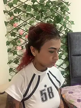 Snapshot of Dirty_isabella18 chatting on 10/30/25, 08:09 Dirty isabella18 online show from 10/30/25, 08:09