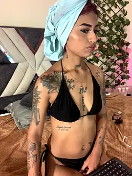 Snapshot of Dirty_isabella18 chatting on 12/19/25, 09:11 Dirty isabella18 online show from 12/19/25, 09:11