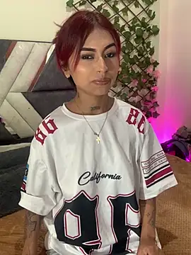 Snapshot of Dirty_isabella18 chatting on 12/20/25, 08:05 Dirty isabella18 online show from 12/20/25, 08:05