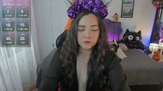 amaia monet online show from 10/31/25, 07:37