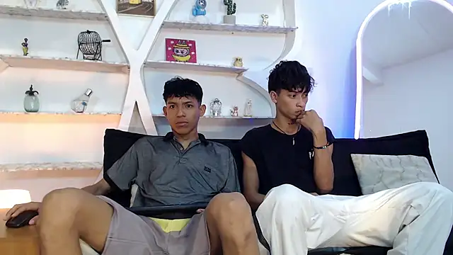 BEAUTY BOYS1 online show from 09/23/25, 07:11
