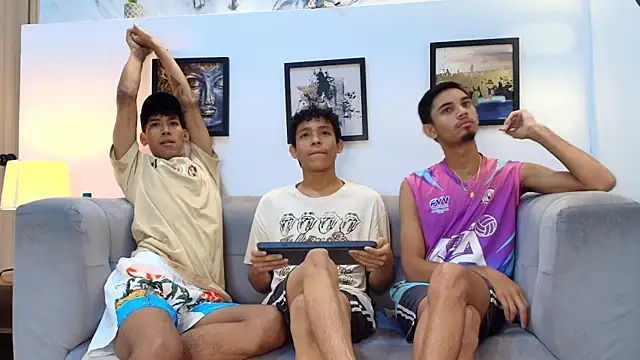 BEAUTY BOYS1 online show from 04/02/26, 01:31