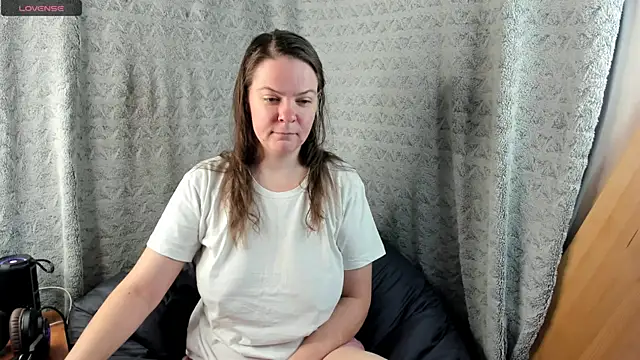 Snapshot of MiaLores chatting on 09/09/25, 08:03 MiaLores online show from 09/09/25, 08:03