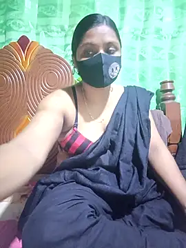 Snapshot of Mistompa24 chatting on 09/10/25, 05:40 Mistompa24 online show from 09/10/25, 05:40