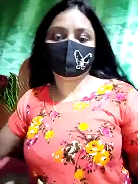 Snapshot of Mistompa24 chatting on 10/12/25, 05:06 Mistompa24 online show from 10/12/25, 05:06