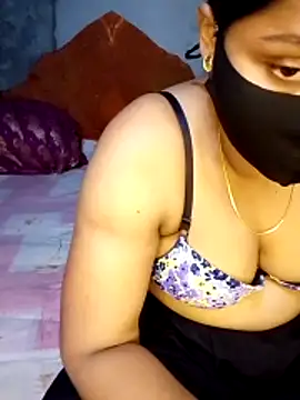 Snapshot of Mistompa24 chatting on 10/25/25, 04:20 Mistompa24 online show from 10/25/25, 04:20