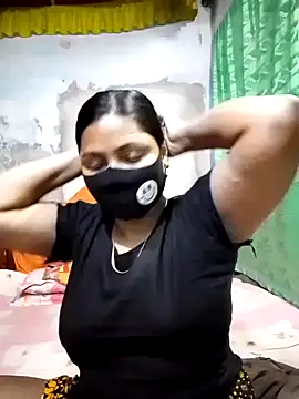 Snapshot of Mistompa24 chatting on 10/30/25, 06:15 Mistompa24 online show from 10/30/25, 06:15