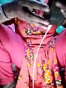 Snapshot of Mistompa24 chatting on 11/26/25, 06:03 Mistompa24 online show from 11/26/25, 06:03