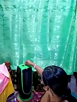 Snapshot of Mistompa24 chatting on 11/27/25, 03:03 Mistompa24 online show from 11/27/25, 03:03