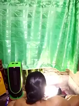 Snapshot of Mistompa24 chatting on 11/30/25, 03:38 Mistompa24 online show from 11/30/25, 03:38